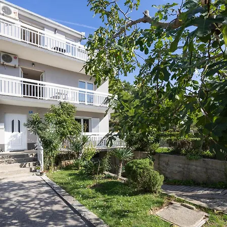 Vojskovo Ii Apartman *